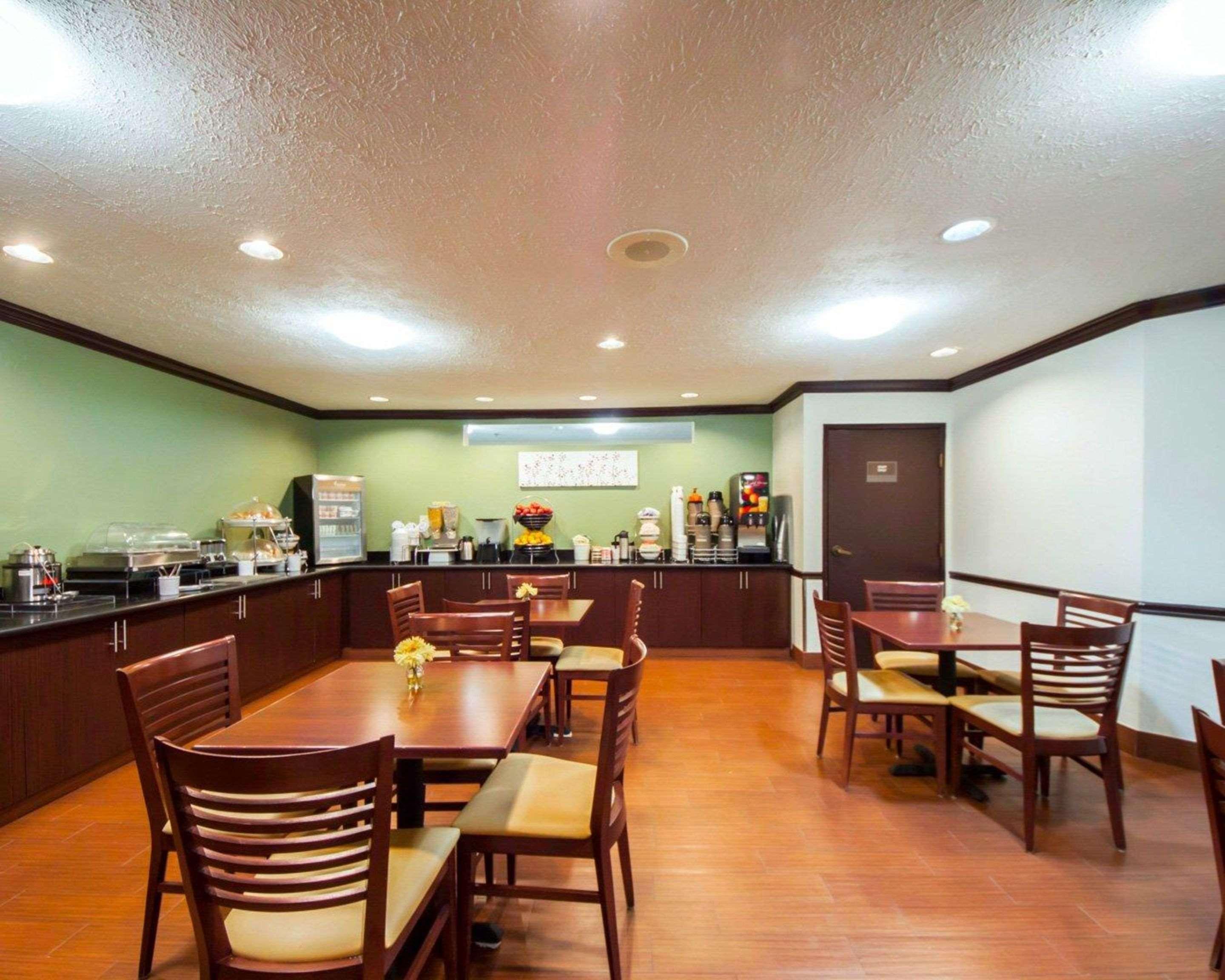 Sleep Inn & Suites Edmond Near University Екстериор снимка