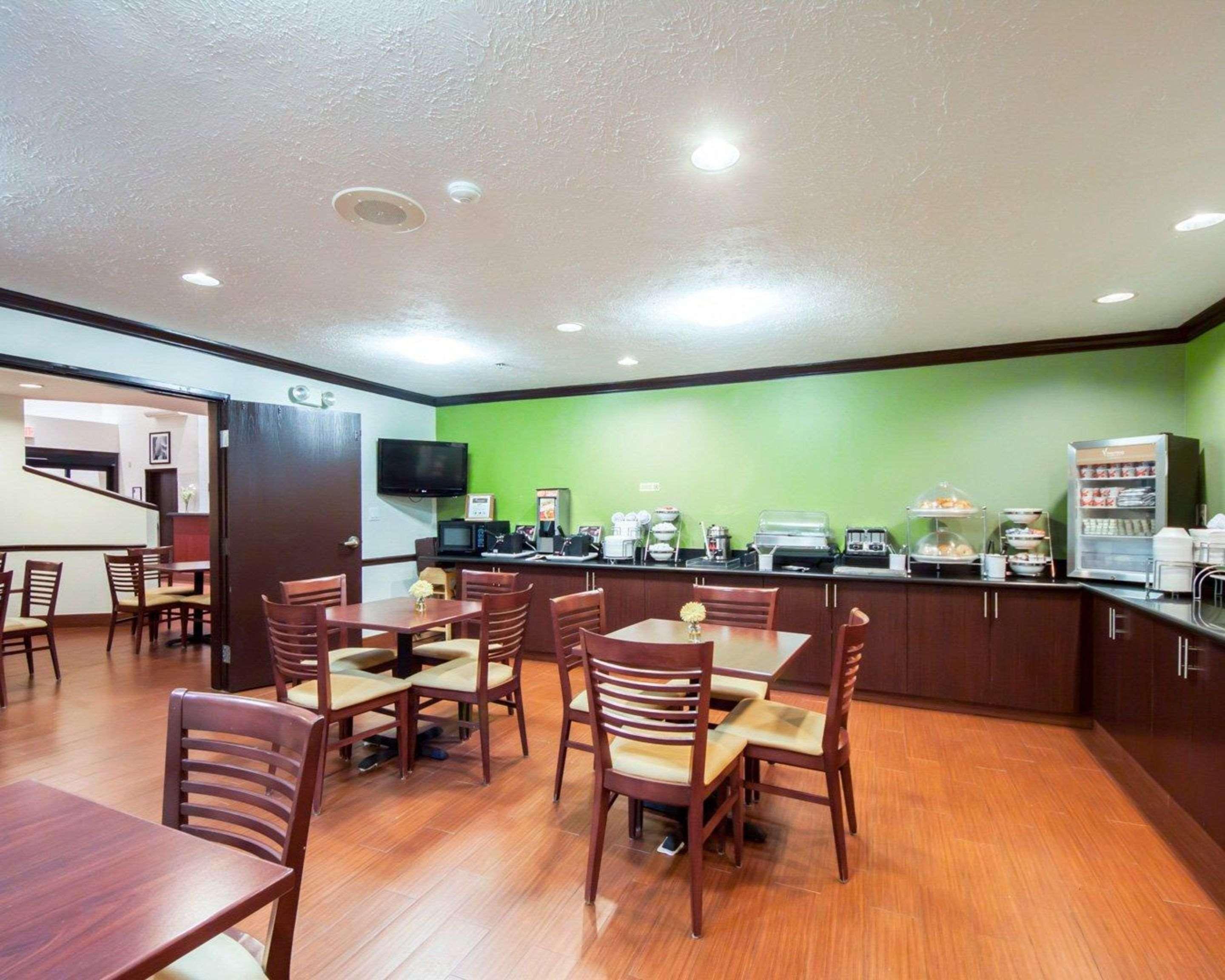 Sleep Inn & Suites Edmond Near University Екстериор снимка